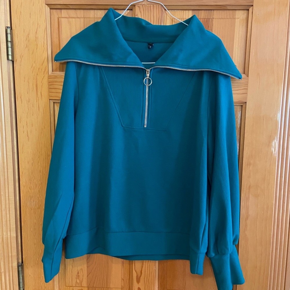 Teal sweater with zipper